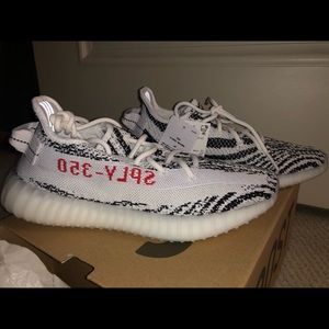 NEW YEEZY BOOST V2 DECEMBER 2019